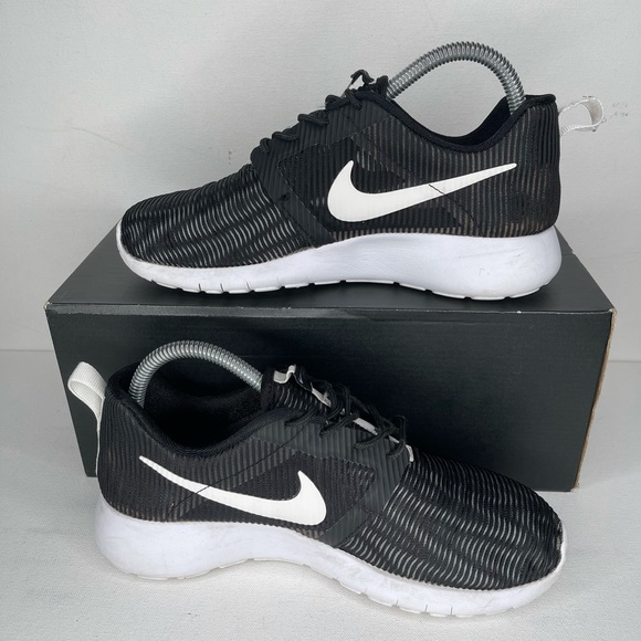 Nike Roshe One Flight Weight - Picture 2 of 8